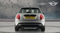 MINI Hatchback 1.5 Cooper Classic Premium 5dr Auto Petrol Hatchback